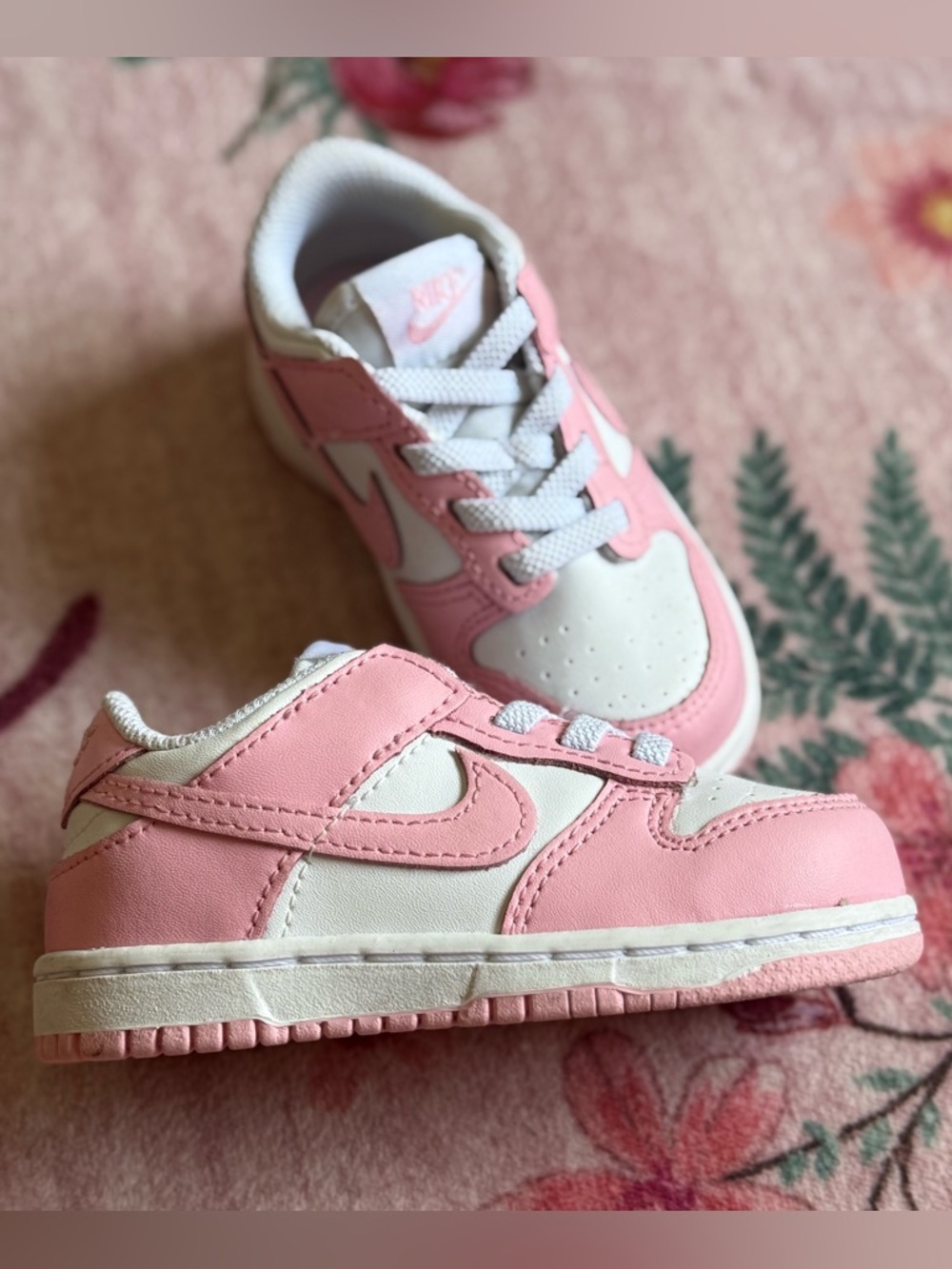 Nike Dunk Low Kids Med Soft Pink & White Low-Top